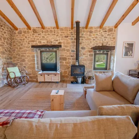 The Stone House Naturaleza Y Confort בית נופש