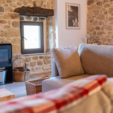 The Stone House Naturaleza Y Confort בית נופש Santibanez de Villacarriedo